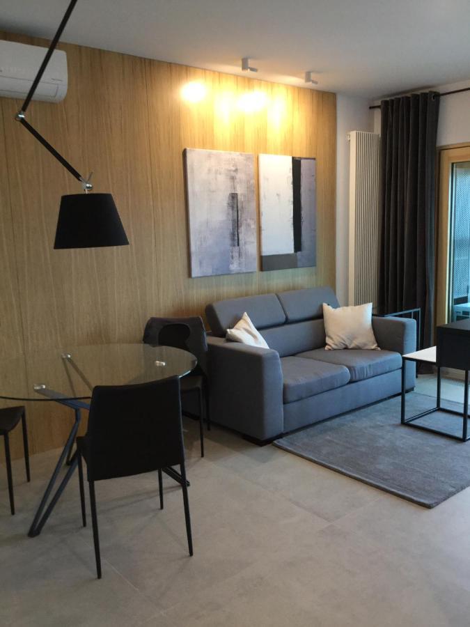 Mennica Residence Luxury Location Warschau Exterior foto
