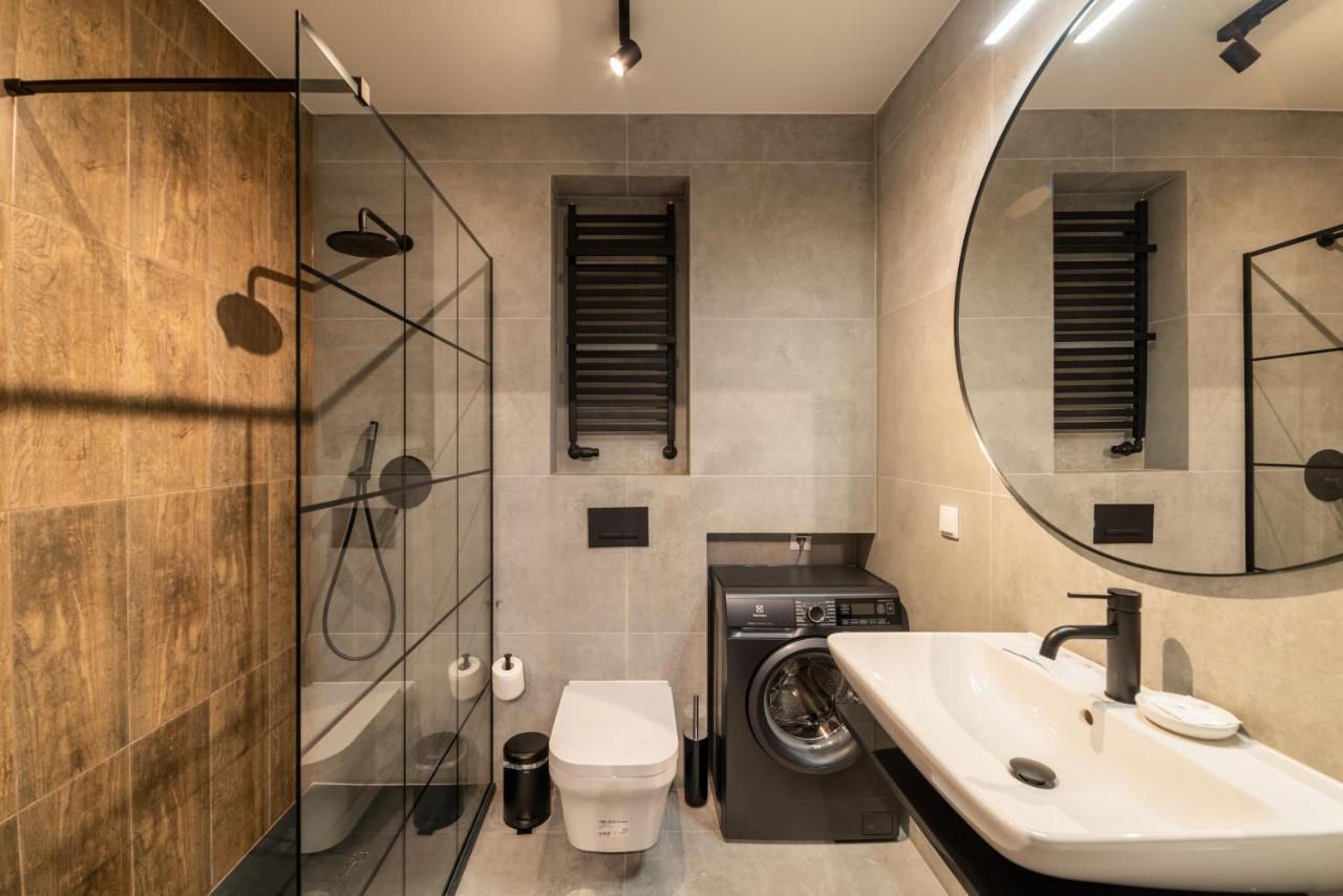 Mennica Residence Luxury Location Warschau Exterior foto