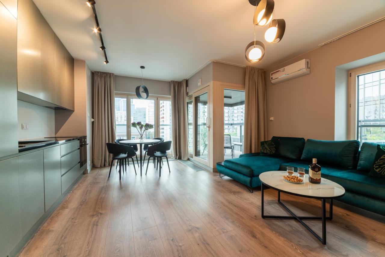 Mennica Residence Luxury Location Warschau Exterior foto