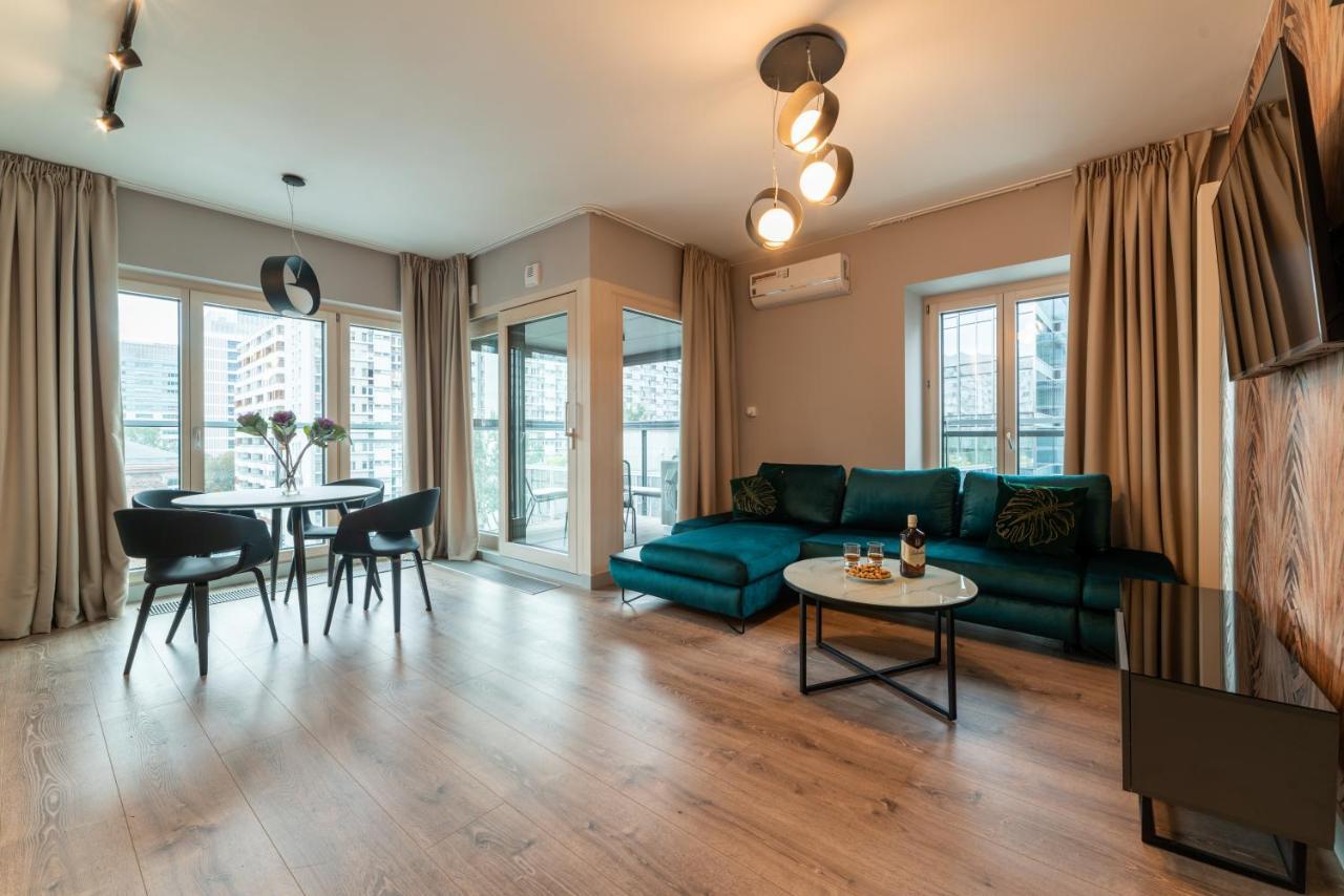 Mennica Residence Luxury Location Warschau Exterior foto