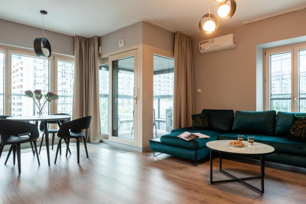Mennica Residence Luxury Location Warschau Exterior foto