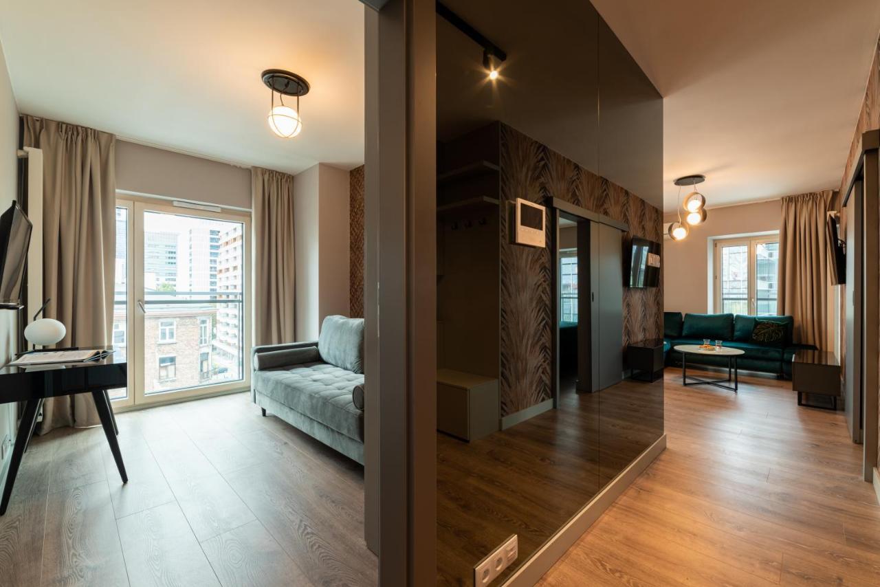 Mennica Residence Luxury Location Warschau Exterior foto